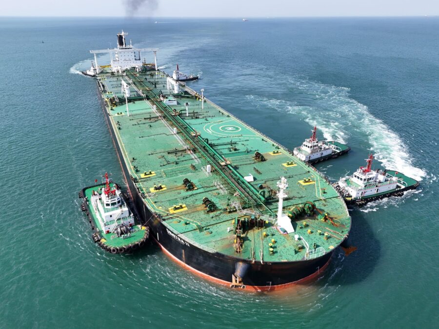 2024 04 26T000000Z 1997761935 MT1NURPHO0006GVGS4 RTRMADP 3 YANTAI PORT CRUDE OIL THROUGHPUT EXCEEDED 150 MILLION TONS scaled 1